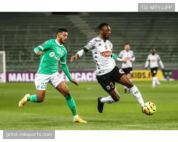 圣埃蒂安边路活力提升，新赛季竞争力倍受瞩目